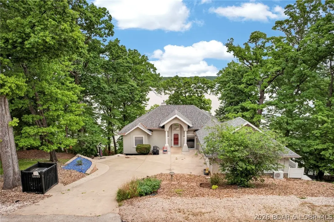 446 Crown Point Drive, Village Of Four Seasons, MO 65049 - #1