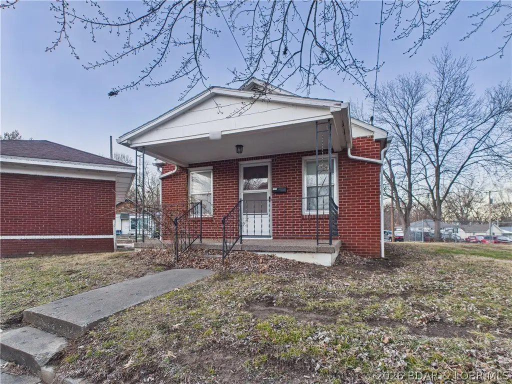317 Mcroberts Street, Boonville, MO 65233 - #1