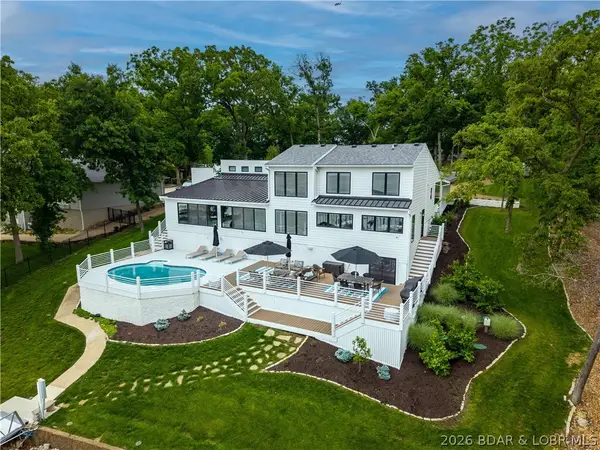 232 Belle Vista Court, Four Seasons, MO 65049