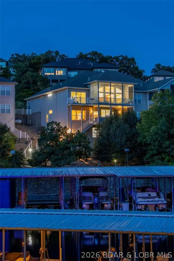 548 Lakeshore Drive #548, Four Seasons, MO 65049