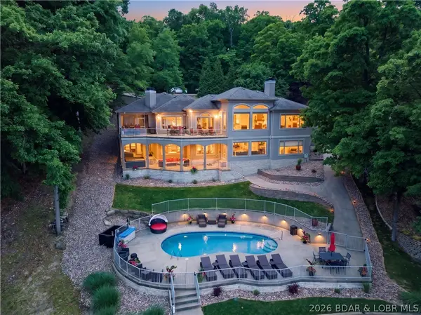 1453 Grand View Drive, Porto Cima, MO 65079