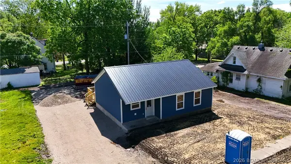 208 S Grand Avenue, Eldon, MO 65026