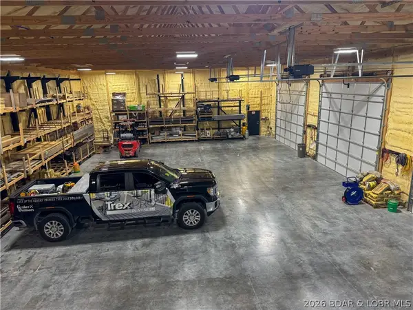 14899 Hwy C, Versailles, MO 65084