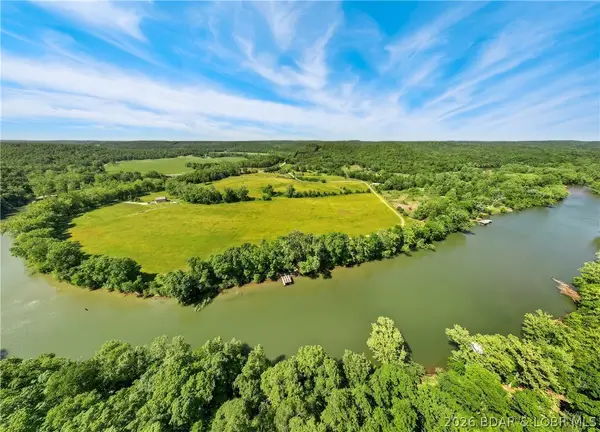 270 Foggy Bottom Road, Roach, MO 65787