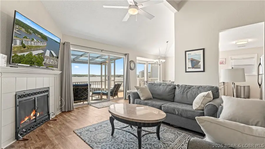 432 Regatta Bay Circle #4C, Lake Ozark, MO 65049-3105 - #2