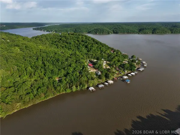 28464 Possum Trot Road, Stover, MO 65078