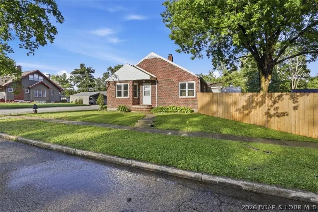 316 N Maple Street, Eldon, MO 65026 - #1