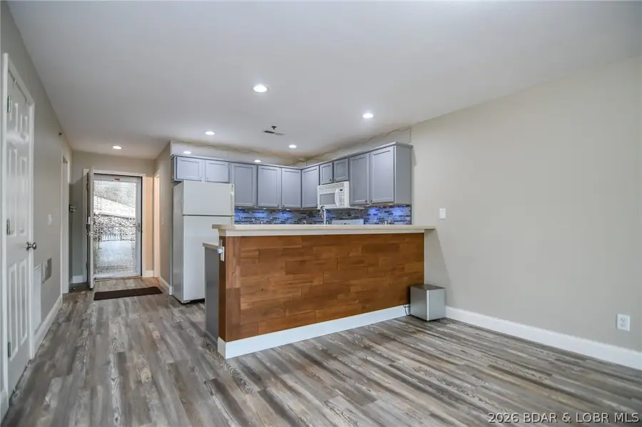 194 Sac Road #D101, Sunrise Beach, MO 65079 - #3