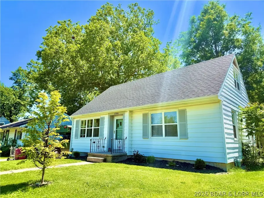 1306 Pollock Road, Mexico, MO 65265 - #2