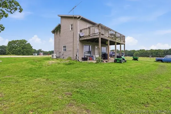 6453 North Circle Road, Stover, MO 65078