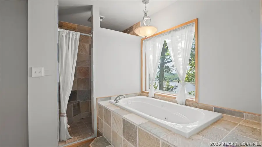 1063 Singing Oaks Drive, Sunrise Beach, MO 65079 - #3