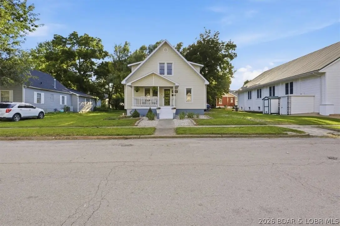 209 N Maple Street, Eldon, MO 65026 - #1
