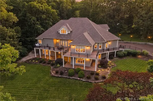 105 W Cross Fox Trail, Camdenton, MO 65020