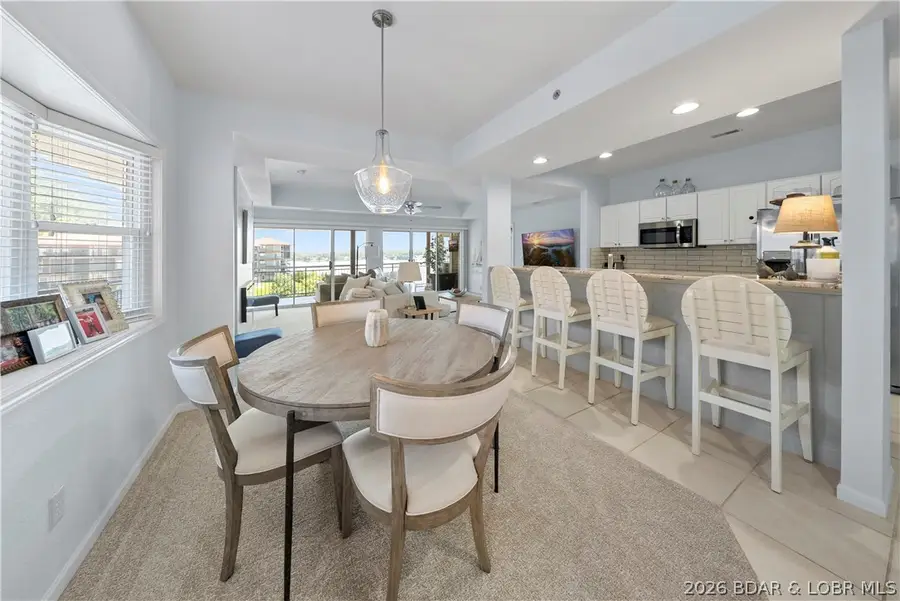 372 W Palisades Drive #4A, Lake Ozark, MO 65049 - #2