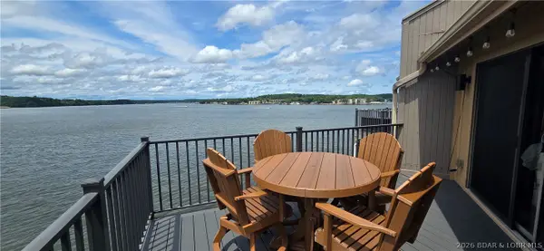 24 Sunrise Ridge Drive #233 (4C), Sunrise Beach, MO 65079