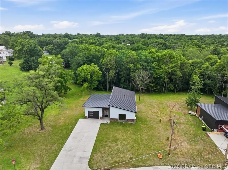 405 East Lafayette Street, Versailles, MO 65084 - #3