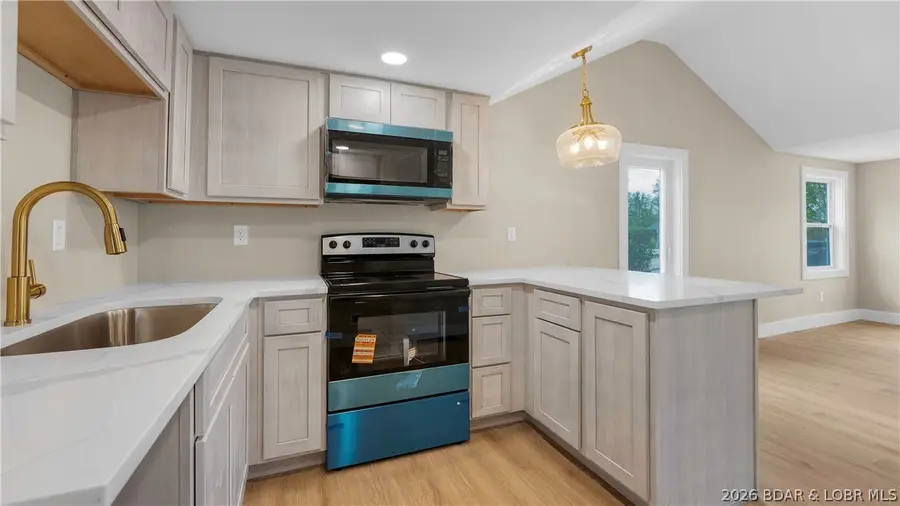 142 Wilkerson Avenue, Camdenton, MO 65020 - #3