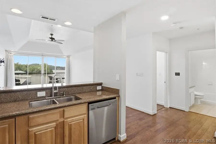 201 Marina Residence Drive #2D, Camdenton, MO 65020 - #3
