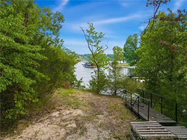 424 Island View Lane, Camdenton, MO 65020