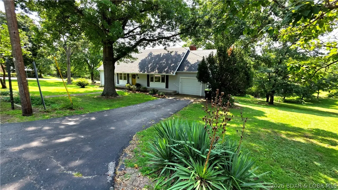 600 E Mcnair St, Versailles, MO 65084 - #1
