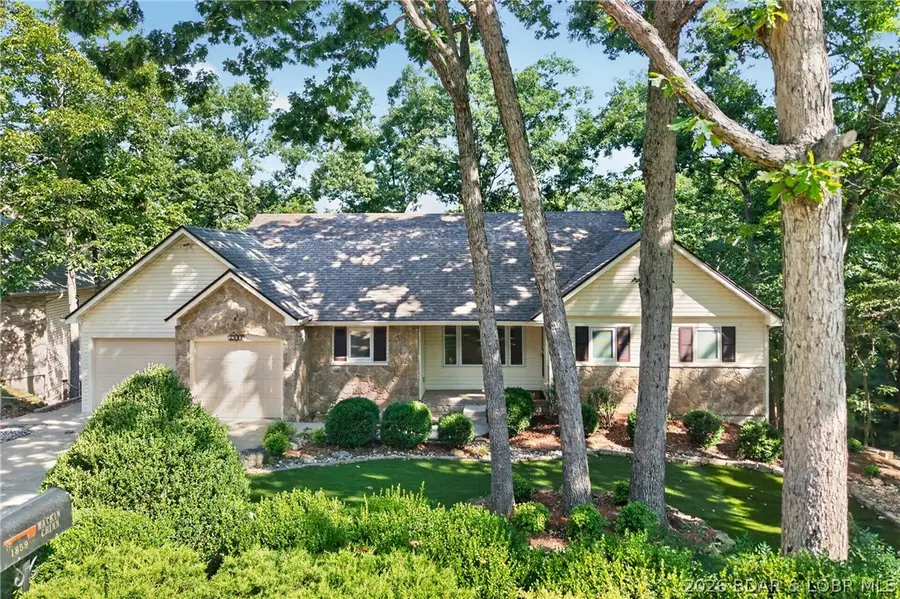 1859 Imperial Point Drive, Lake Ozark, MO 65049 - #2