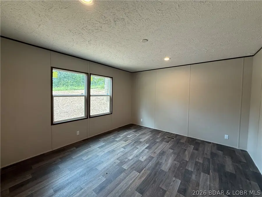 11188 Forest Dr, Versailles, MO 65084 - #3