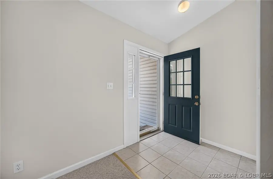 546 Kays Point Road, Village Of Four Seasons, MO 65049 - #3