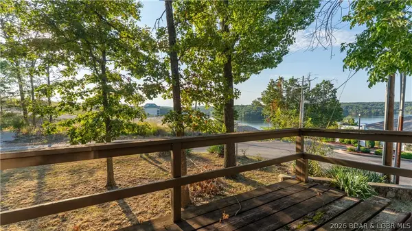 4908 Shorewood Drive, Osage Beach, MO 65065