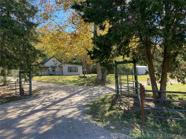 68 Knobby Road, Edwards, MO 65324