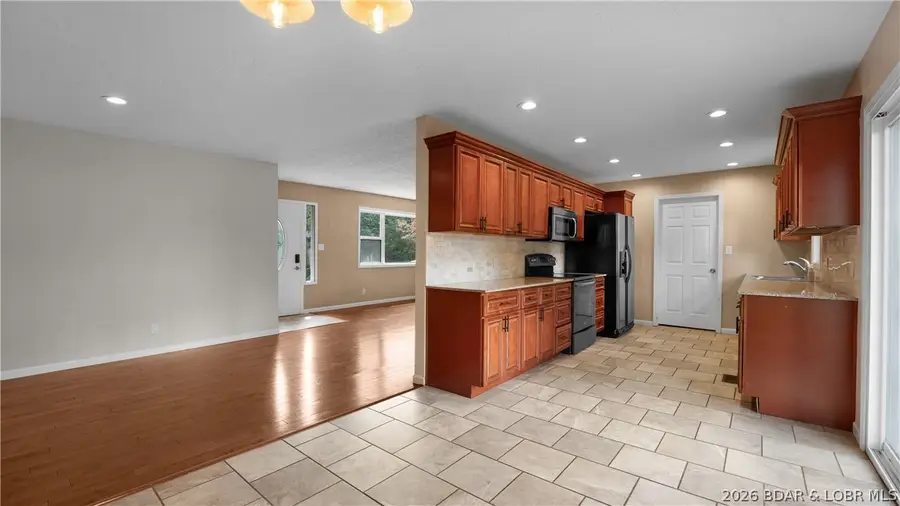 81 Ravenwood Drive, Camdenton, MO 65020 - #2