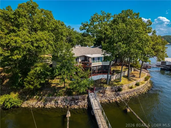 1040 Four Waters Drive, Sunrise Beach, MO 65079