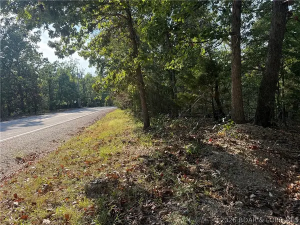 7 Columbine Road, Four Seasons, MO 65049