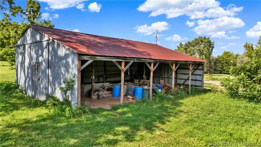 25098-R J Highway, Versailles, MO 65084 - #2
