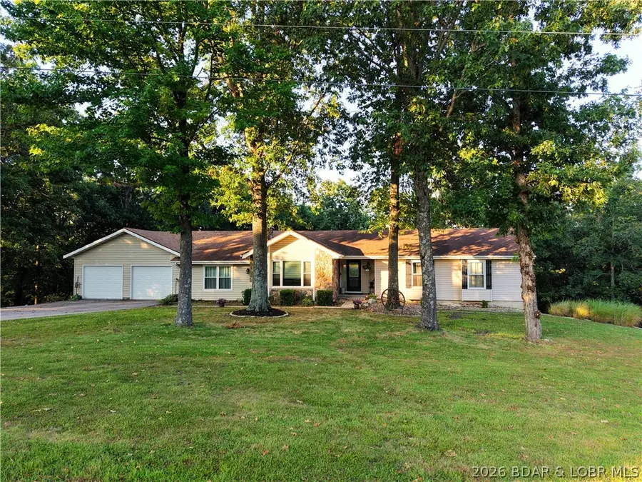 10527 Wildwood Dr, Versailles, MO 65084 - #2
