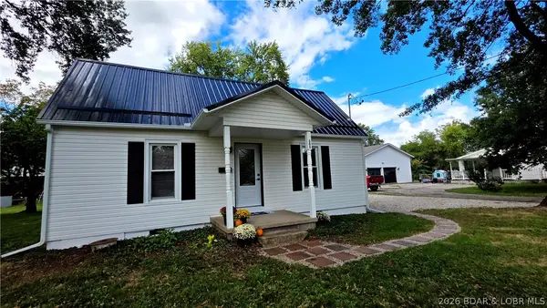 505 N Monroe St, Versailles, MO 65084