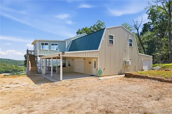 1588 Ozark Isle Drive, Camdenton, MO 65020