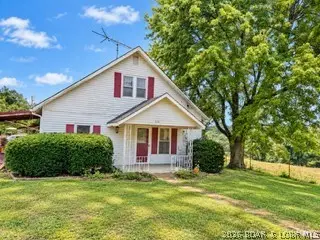 610 Old W Road, Versailles, MO 65084 - #1