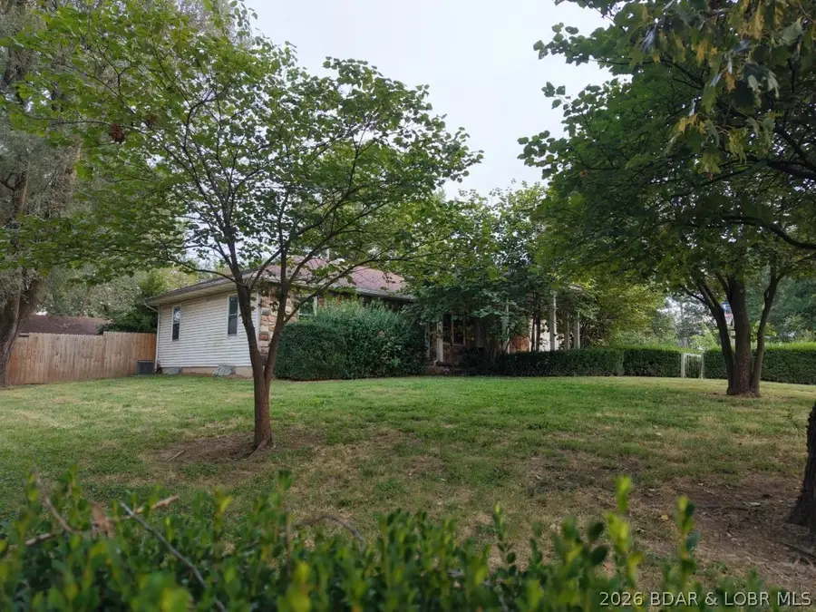 312 South Oak Street, Versailles, MO 65084 - #3