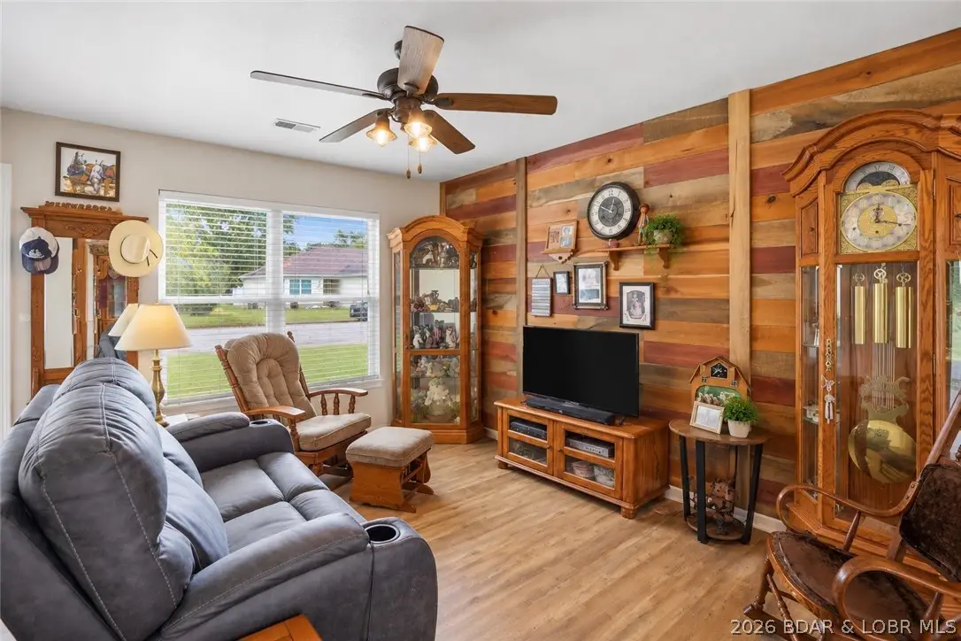 307 N Oak Street, Eldon, MO 65026 - #1