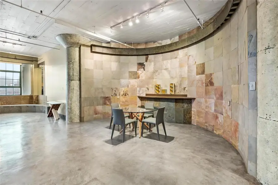 701 N 15th Street #505E, Saint Louis, MO 63103 - #3