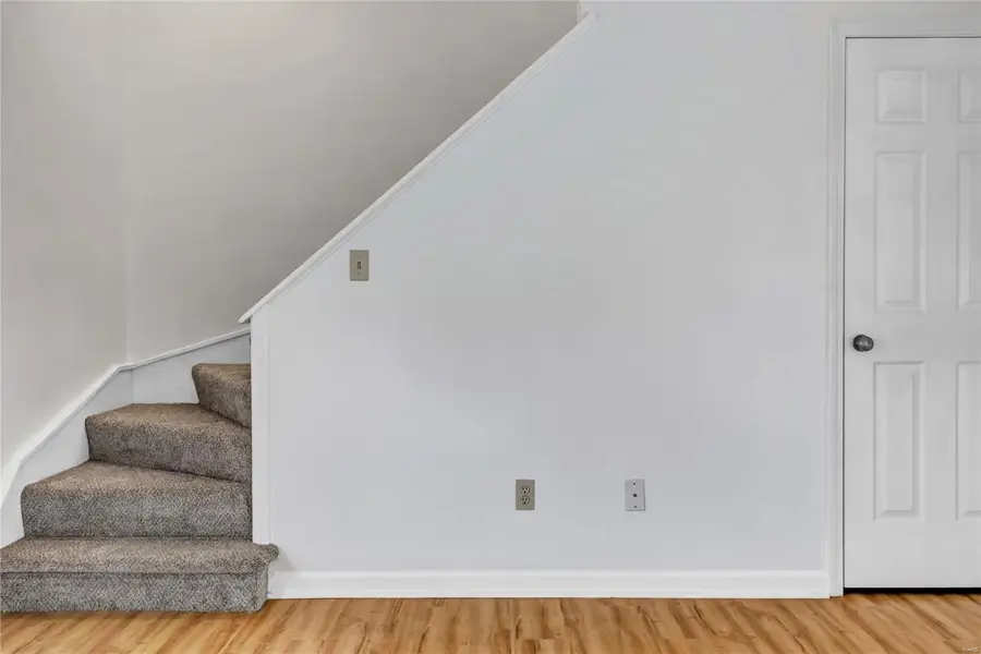 1438 Bluebird Terrace, Brentwood, MO 63144 - Image #3