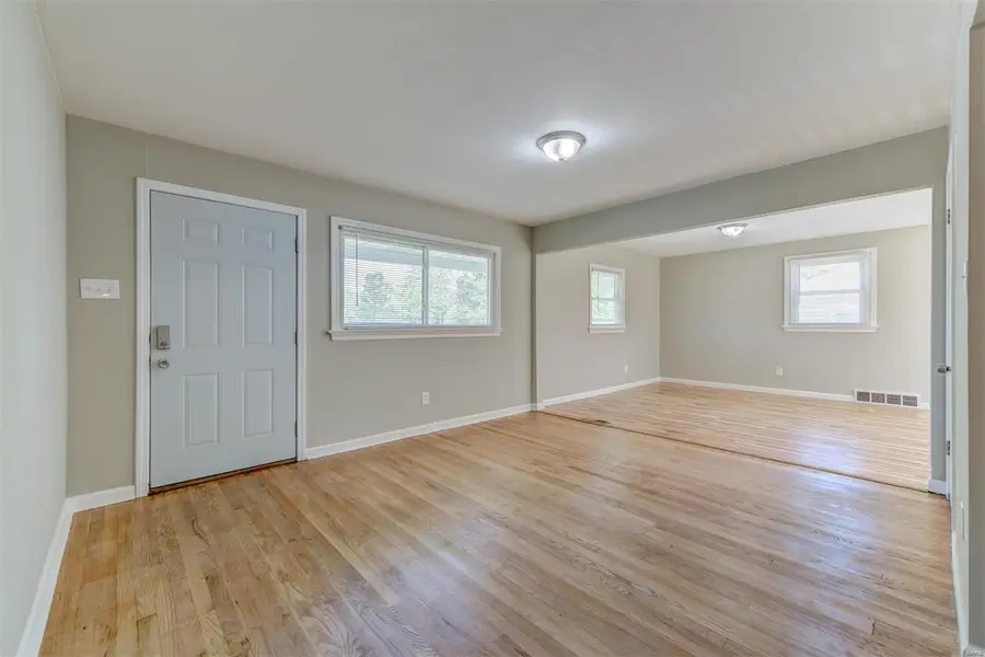 3450 Wright Avenue, Saint Ann, MO 63074 - #2