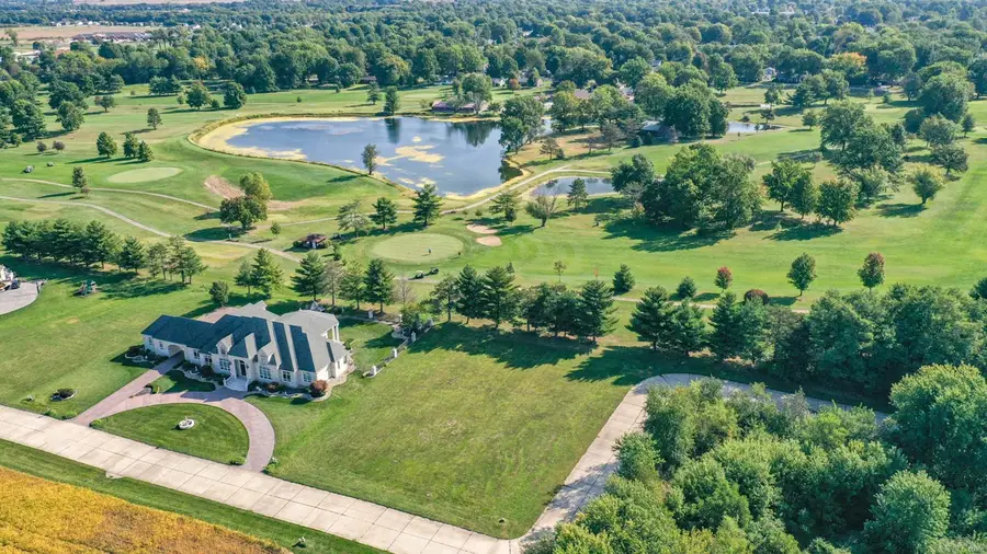 912 Hansen Gata, Jerseyville, IL 62052 - Image #2