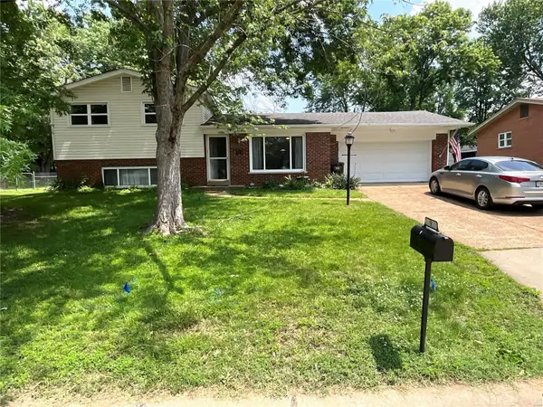 9 Fircrest Lane, Fenton, MO 63026