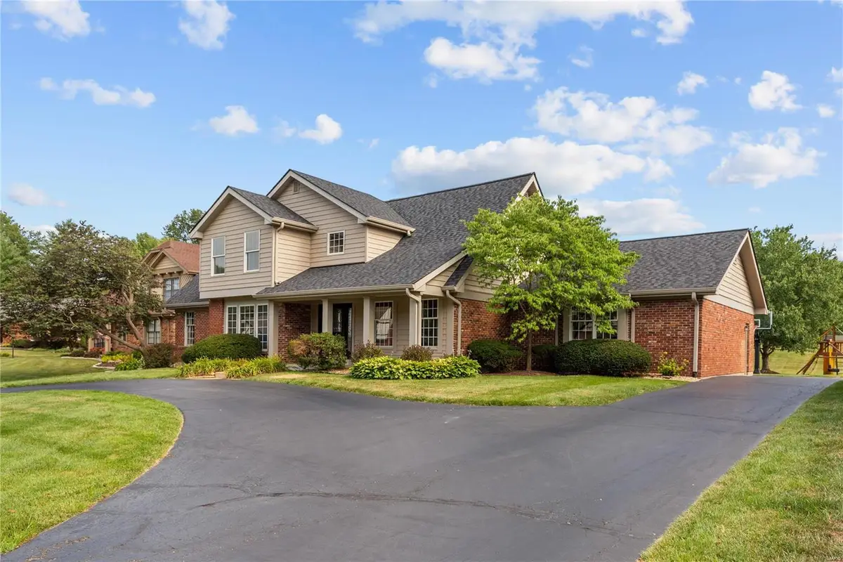 12114 Trentmore Place, Saint Louis, MO 63127 - Image #1