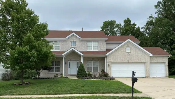 1385 Kiefer Bluffs Drive, Ballwin, MO 63021