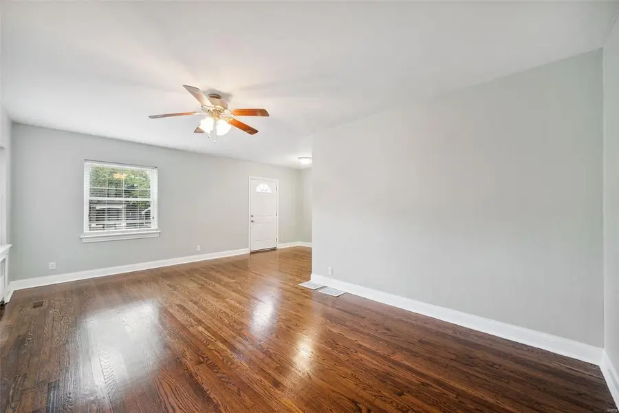 5435 Rhodes Avenue, Saint Louis, MO 63109 - Image #3