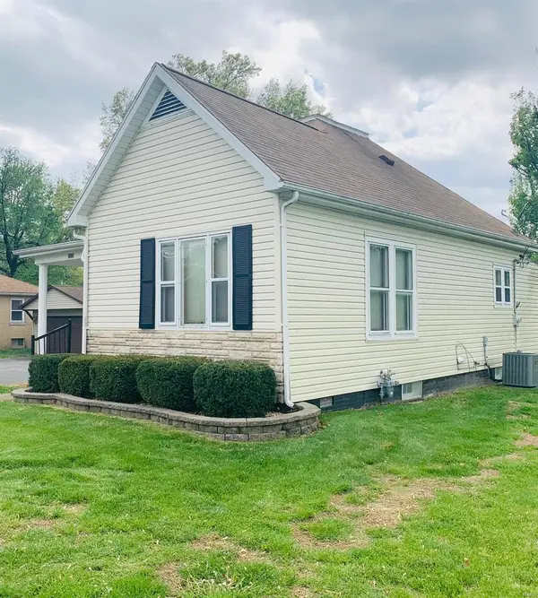 721 Saint Clair Ave, Collinsville, IL 62234