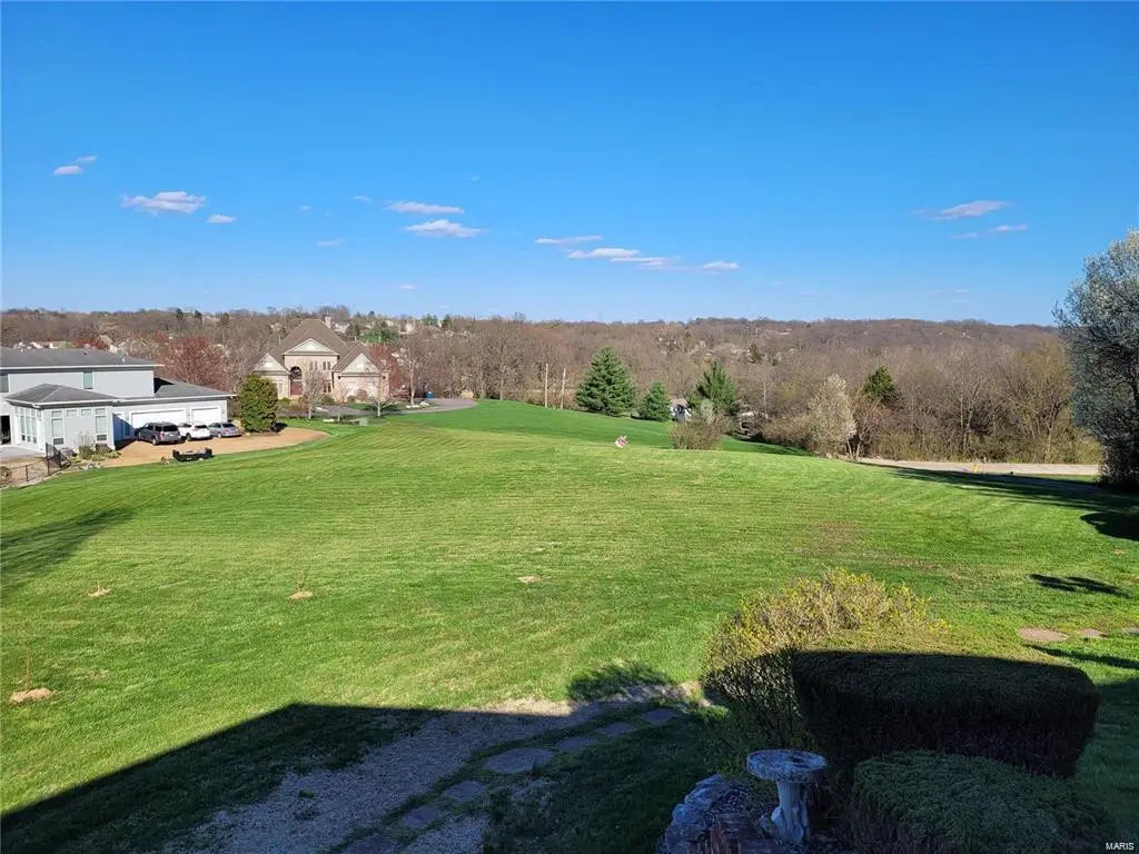 5735 Dove Meadow Lane, Oakville, MO 63129 - Image #1