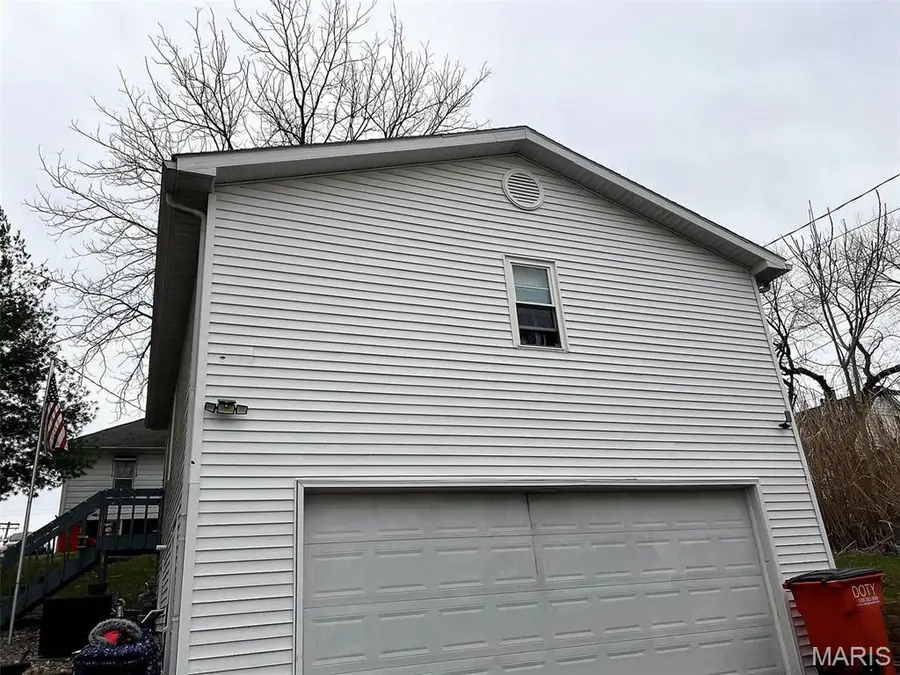 429 N Kennedy Boulevard, Vandalia, IL 62471 - Image #2